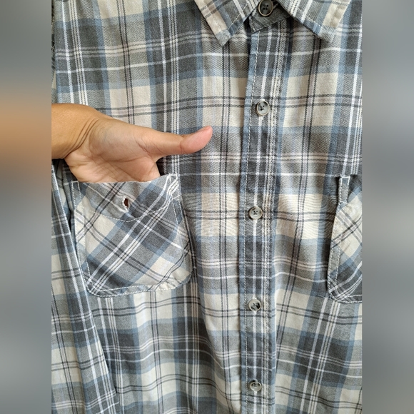 Men's Weatherproof Casual Button Down Grey Plaid Shirt - Picture 4 of 9